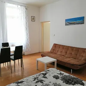 hotellátogatás