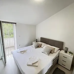  Apartman Alena