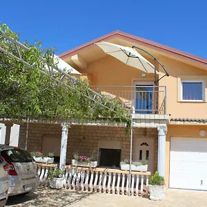  Apartman Novoselic